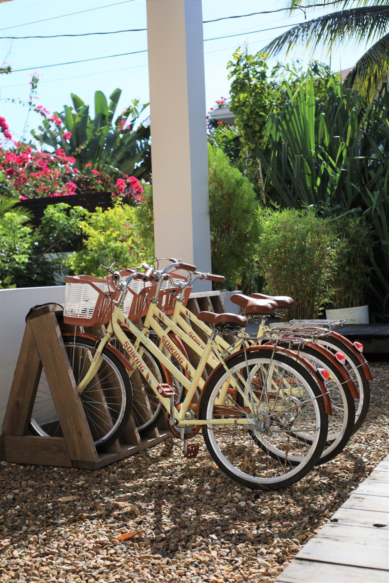 The Ellysian Boutique Hotel Placencia Exterior photo